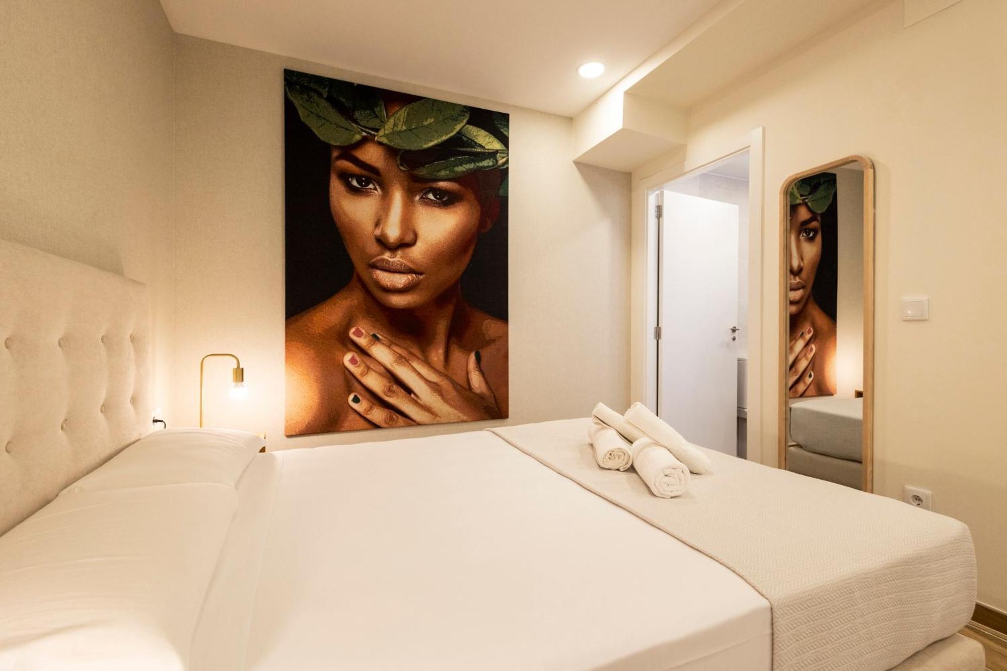 Cortes Suites By Concept Flats Valencia Kültér fotó