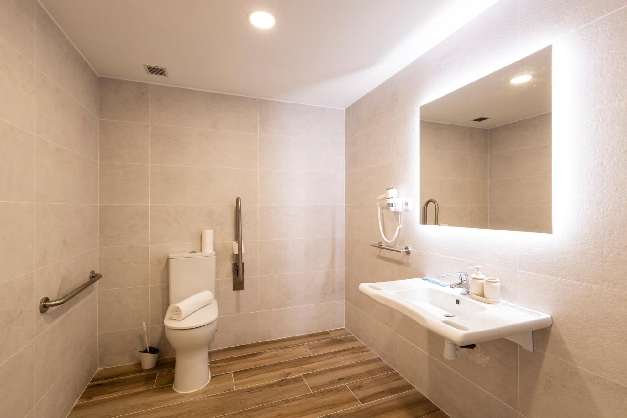 Cortes Suites By Concept Flats Valencia Kültér fotó